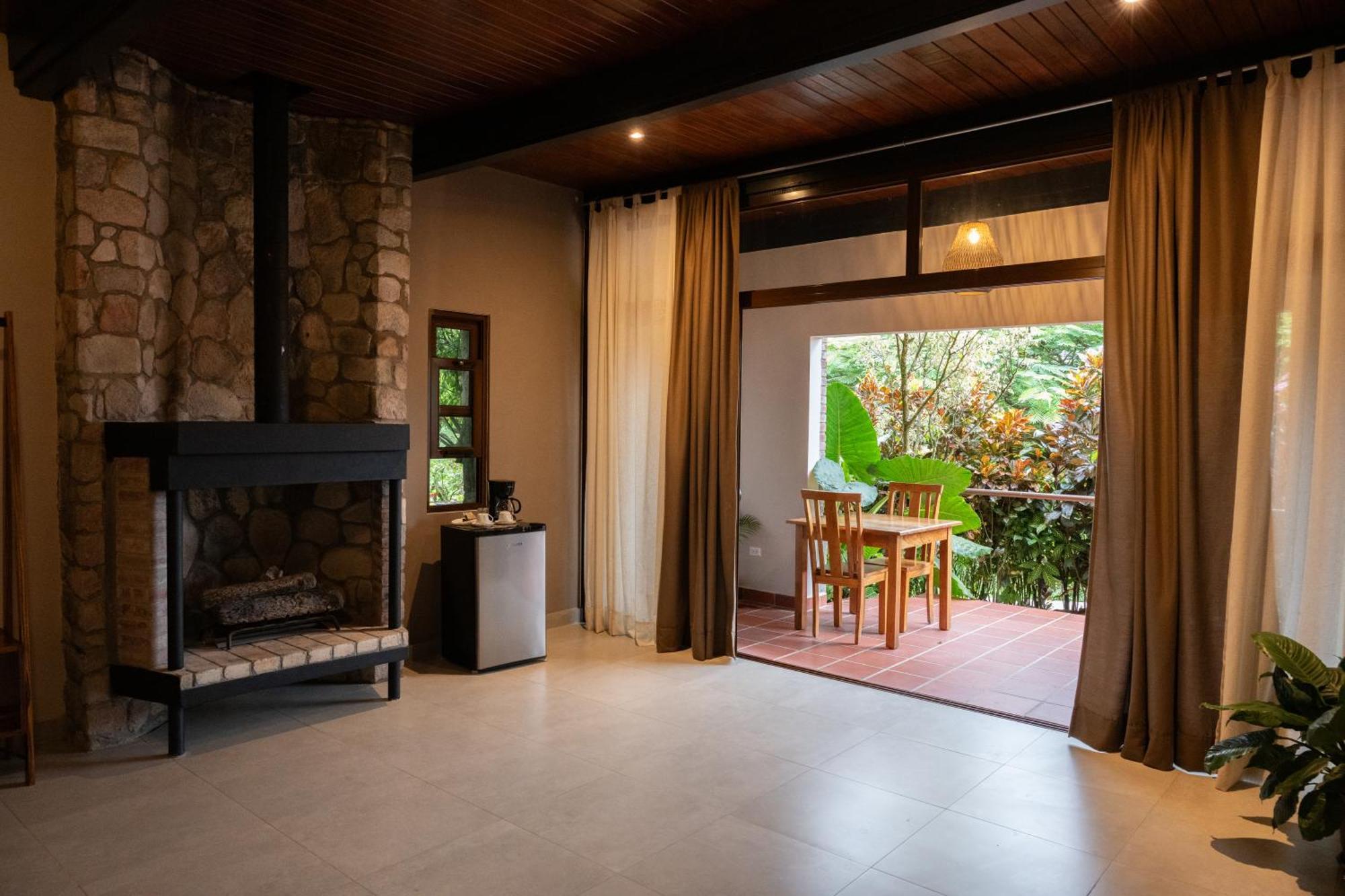 The Golden Frog Inn El Valle de Anton Εξωτερικό φωτογραφία